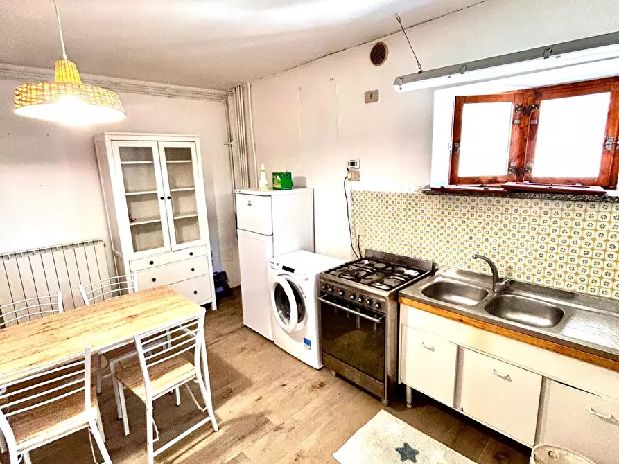 Immagine 5 di Appartamento in affitto  a Pisa