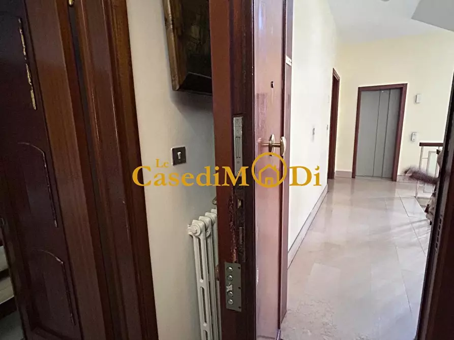 Immagine 37 di Appartamento in vendita  a Livorno