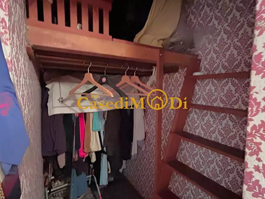 Immagine 33 di Appartamento in vendita  a Livorno