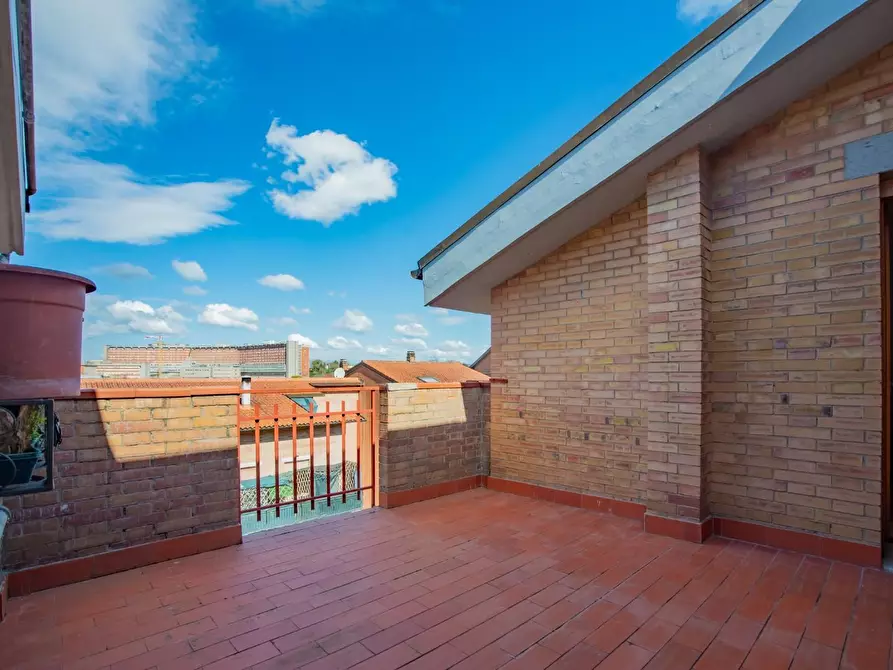 Immagine 10 di Appartamento in vendita  a Siena