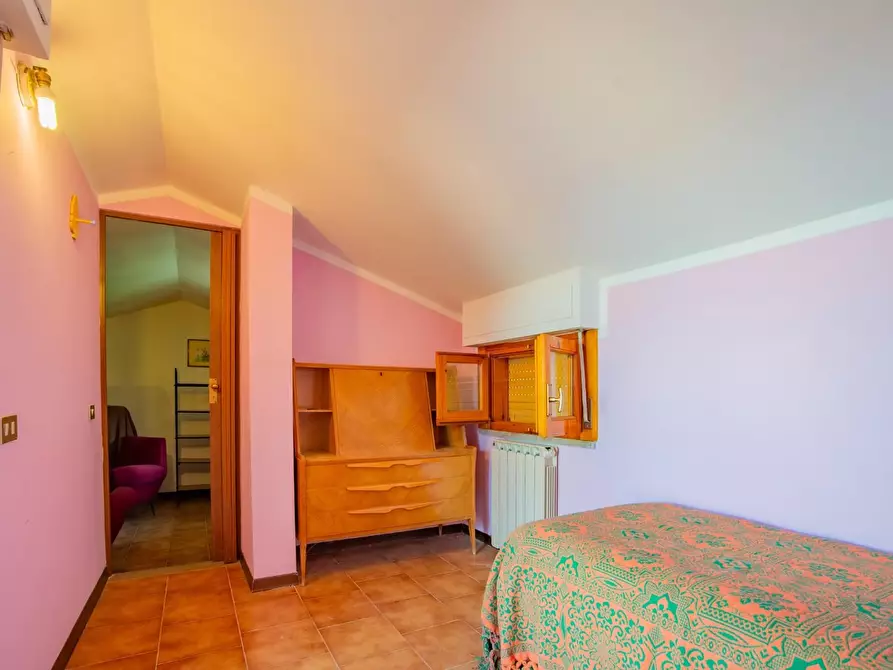 Immagine 21 di Appartamento in vendita  a Siena