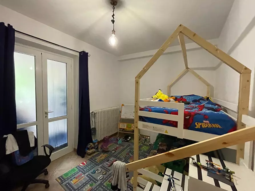 Immagine 12 di Appartamento in vendita  a Lucca