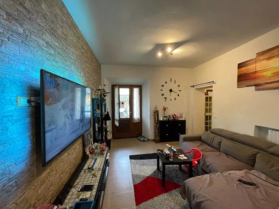 Immagine 1 di Appartamento in vendita  a Lucca