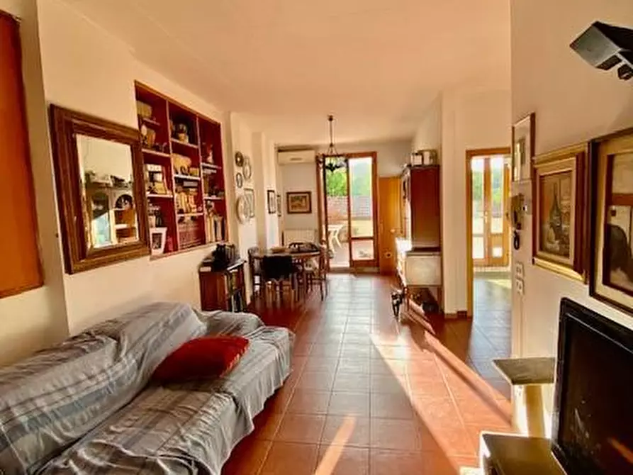 Immagine 15 di Mansarda in vendita  a Montecatini Terme