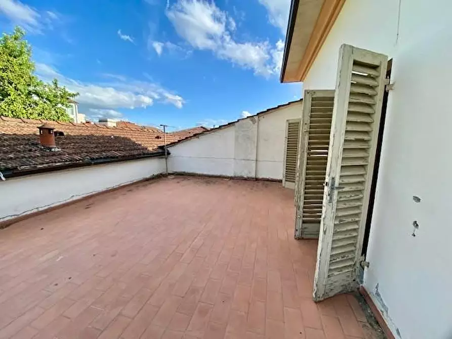 Immagine 9 di Mansarda in vendita  a Montecatini Terme