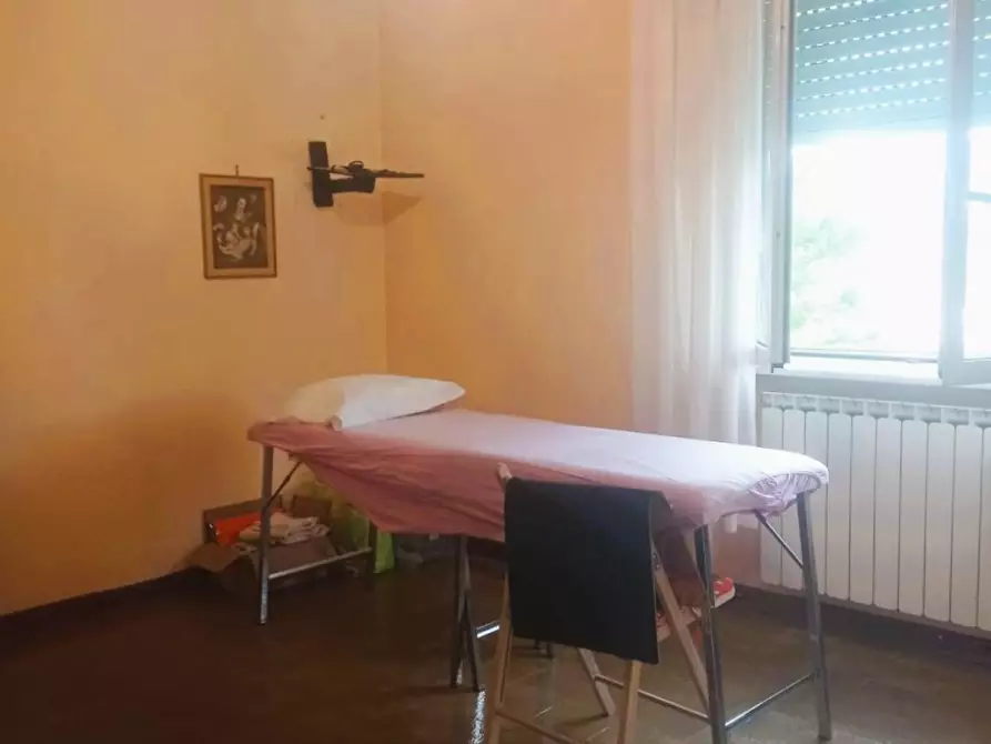 Immagine 8 di Appartamento in vendita  a Carrara