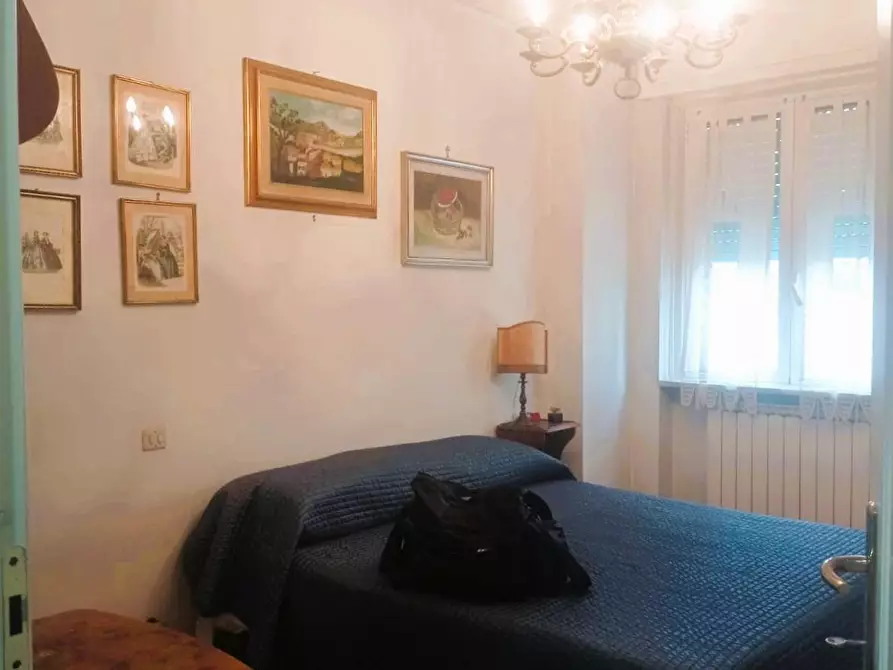 Immagine 5 di Appartamento in vendita  a Carrara