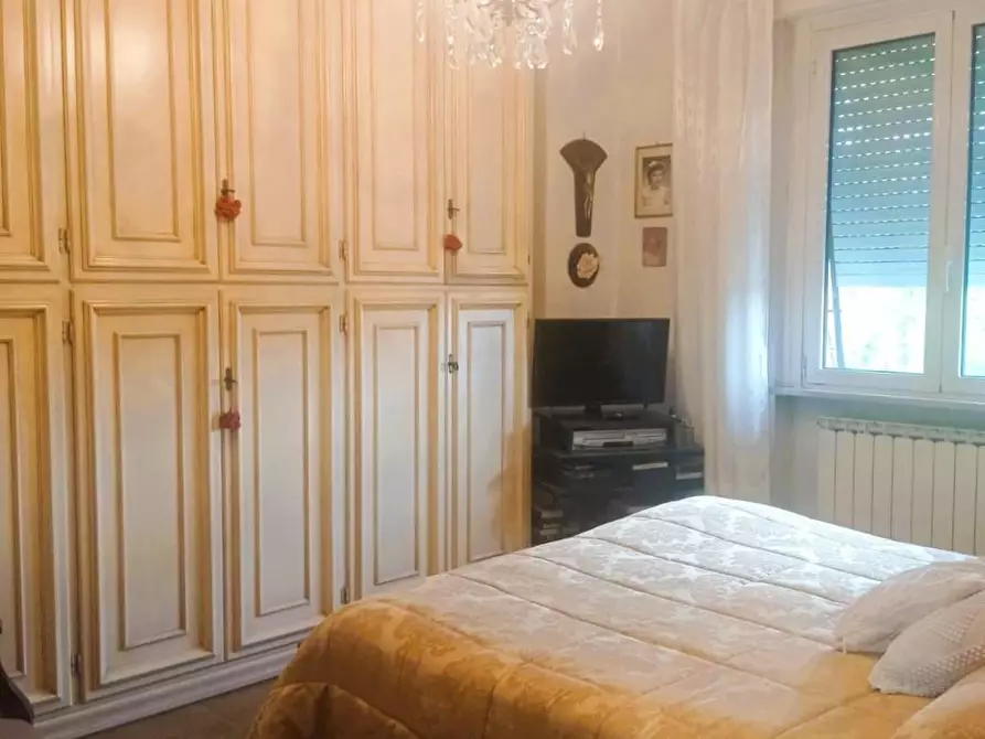 Immagine 6 di Appartamento in vendita  a Carrara