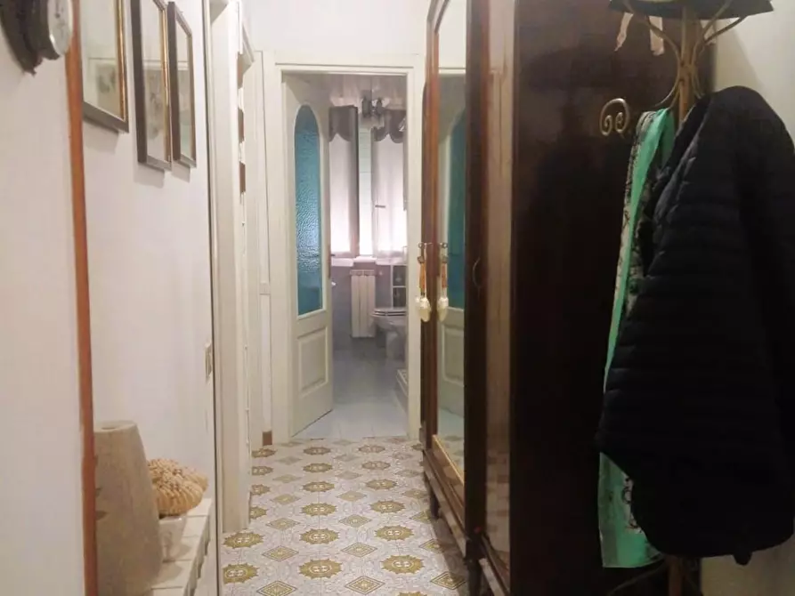 Immagine 12 di Appartamento in vendita  a Carrara