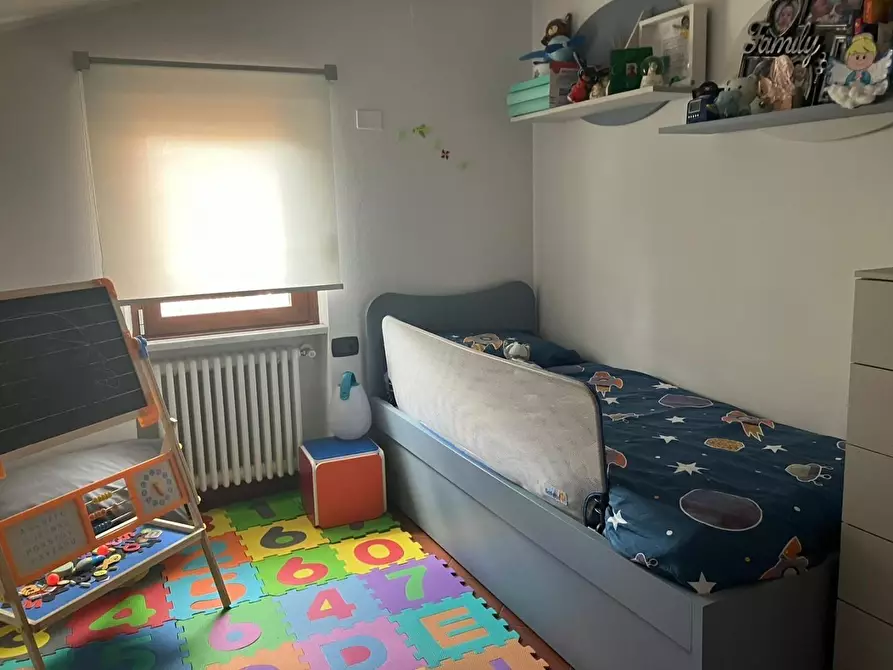 Immagine 14 di Mansarda in vendita  a Carrara