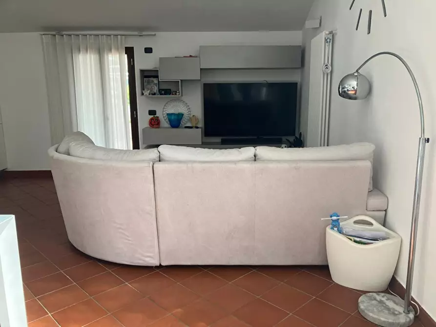 Immagine 5 di Mansarda in vendita  a Carrara