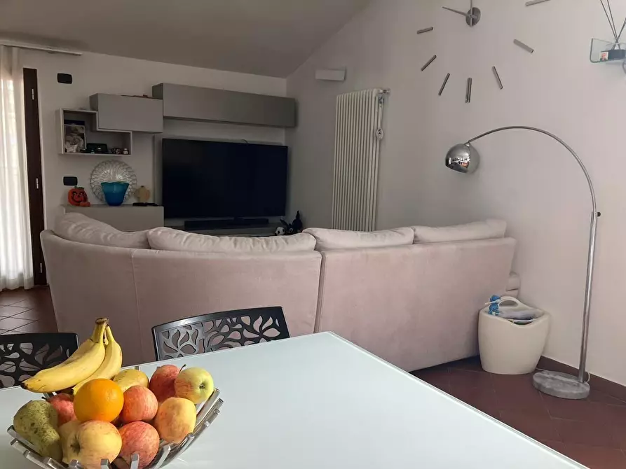 Immagine 7 di Mansarda in vendita  a Carrara