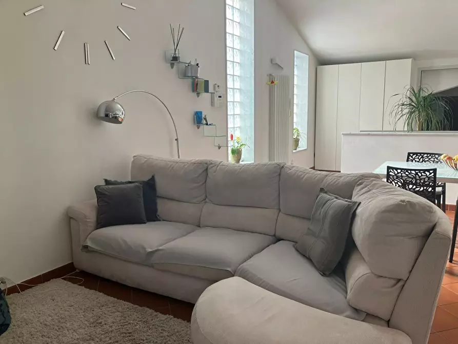 Immagine 2 di Mansarda in vendita  a Carrara