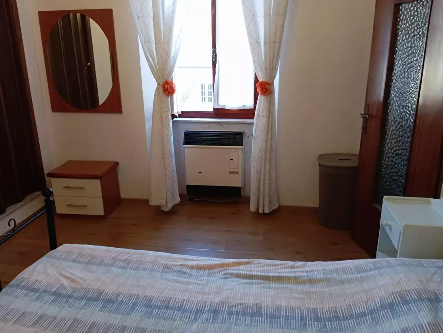 Immagine 11 di Appartamento in vendita  a Carrara