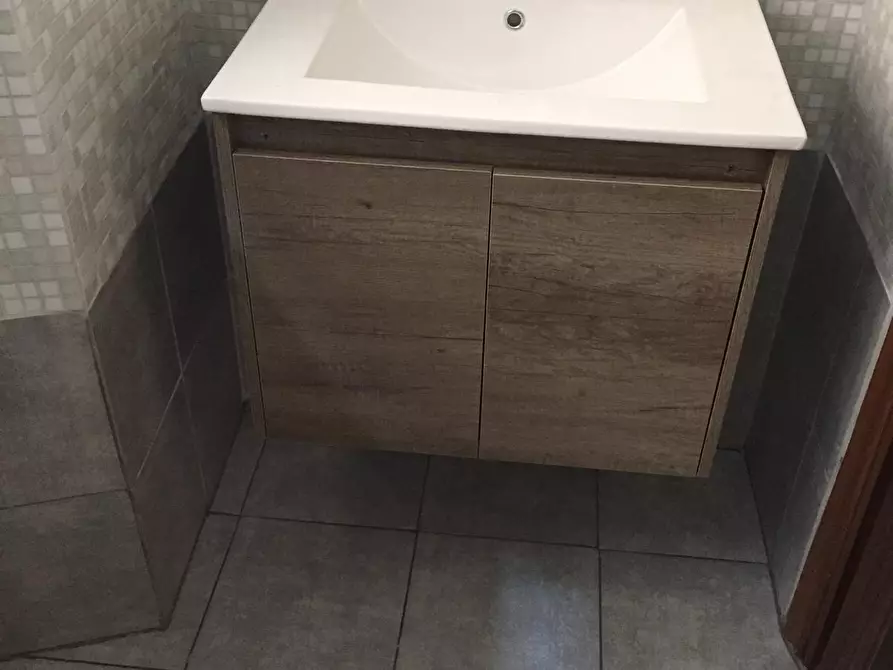 Immagine 19 di Appartamento in vendita  a Carrara