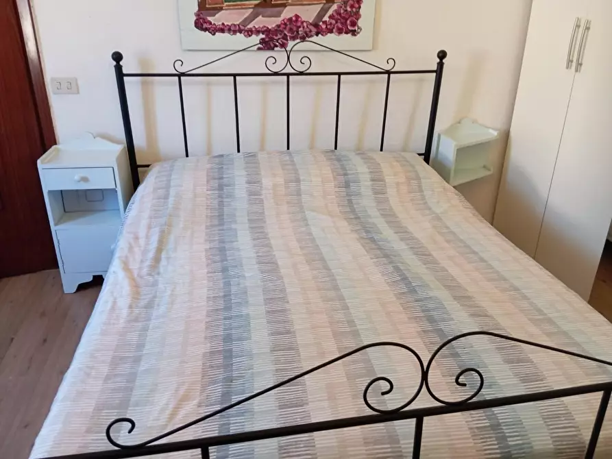 Immagine 8 di Appartamento in vendita  a Carrara