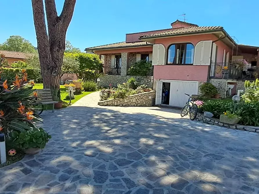 Immagine 27 di Villa in vendita  a Portoferraio
