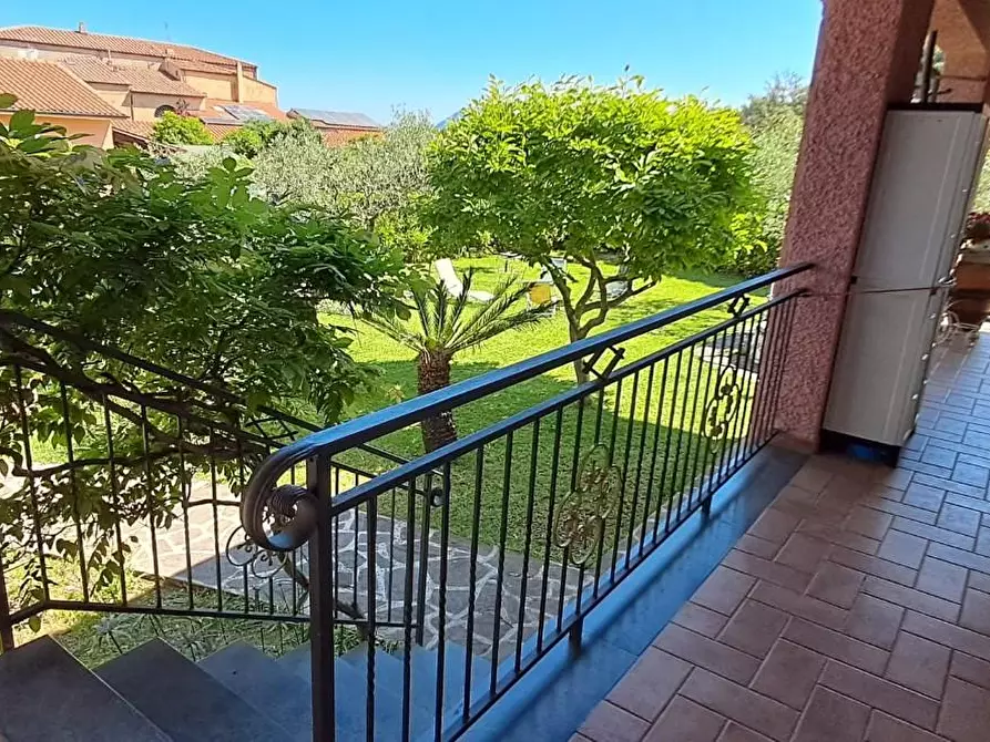 Immagine 4 di Villa in vendita  a Portoferraio