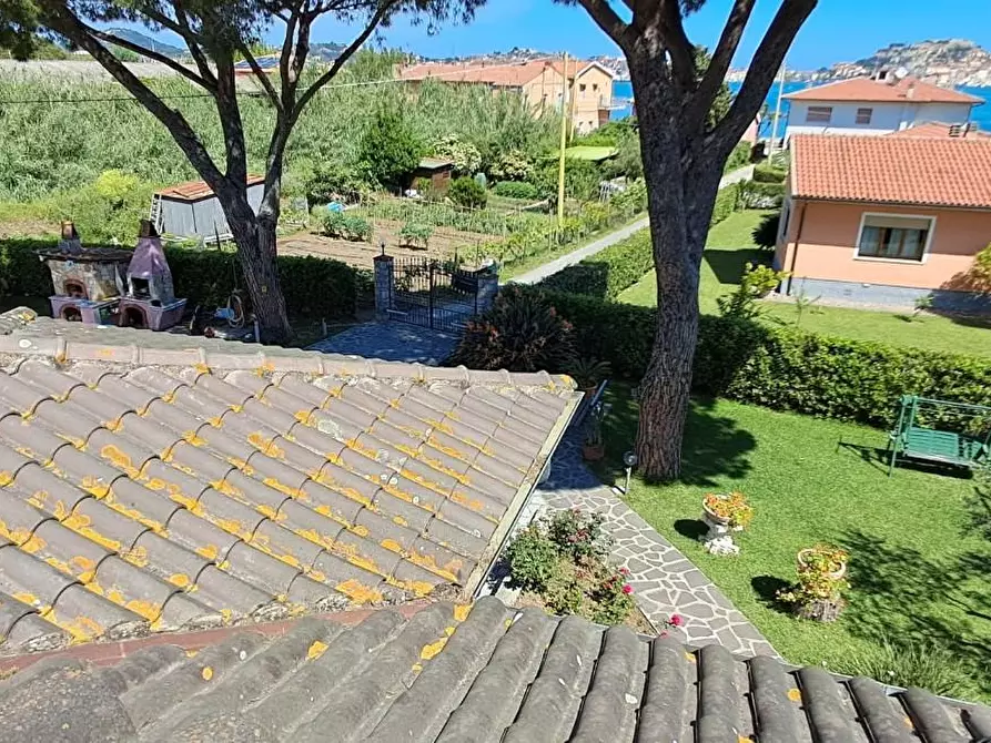 Immagine 10 di Villa in vendita  a Portoferraio