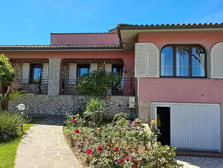 Immagine 8 di Villa in vendita  a Portoferraio