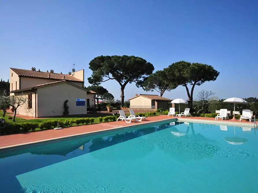 Immagine 4 di Appartamento in vendita  a Cecina