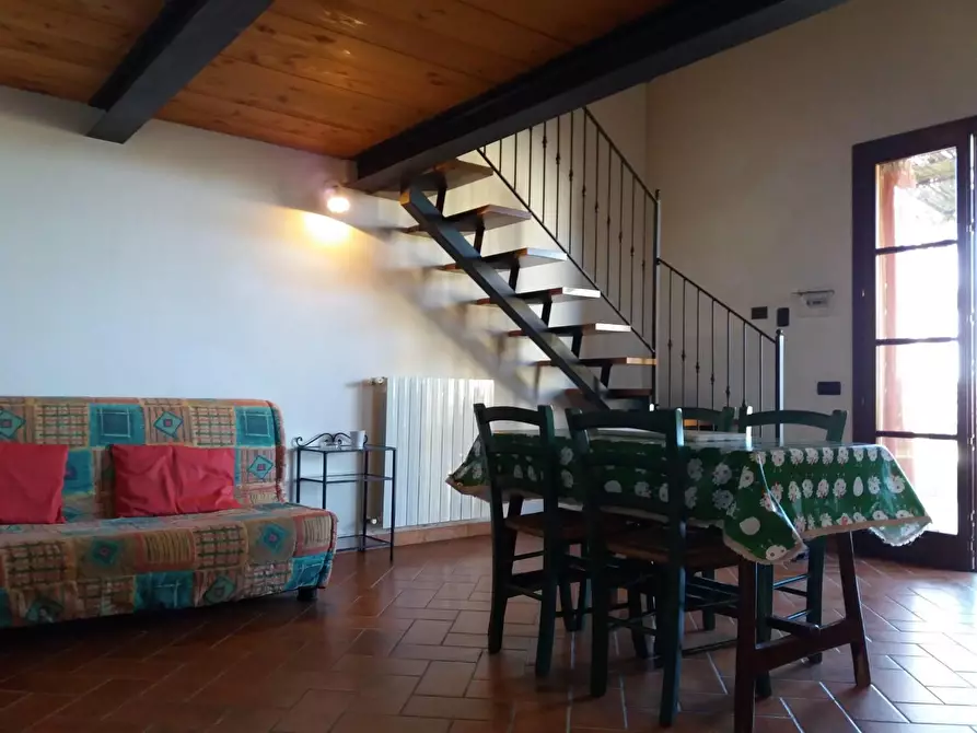 Immagine 2 di Appartamento in vendita  a Cecina