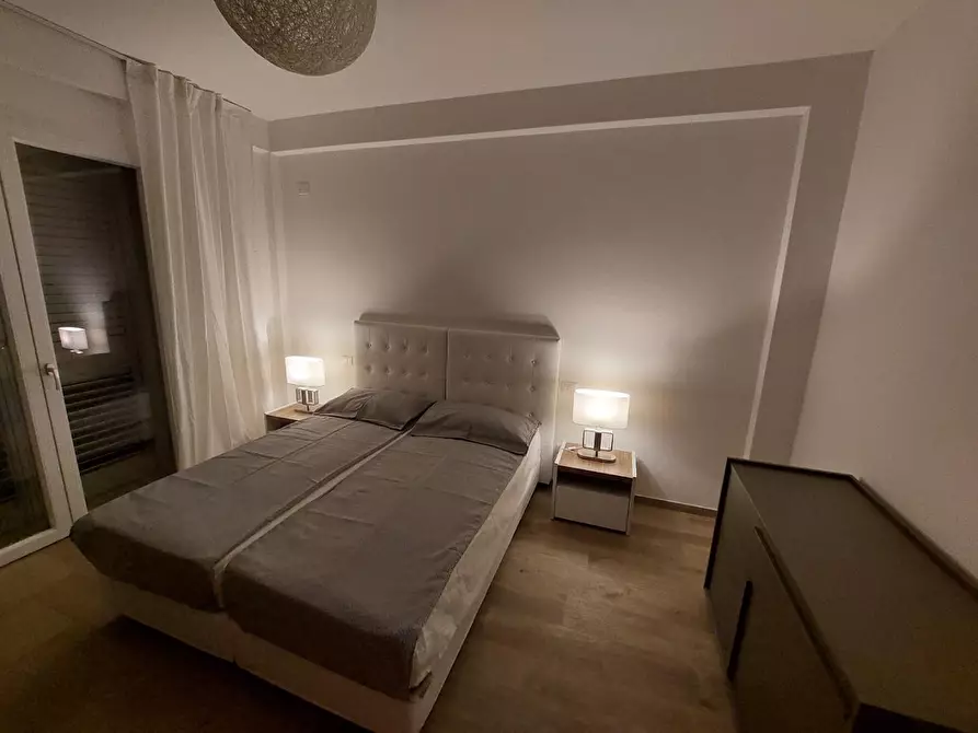 Immagine 2 di Appartamento in affitto  a Montignoso