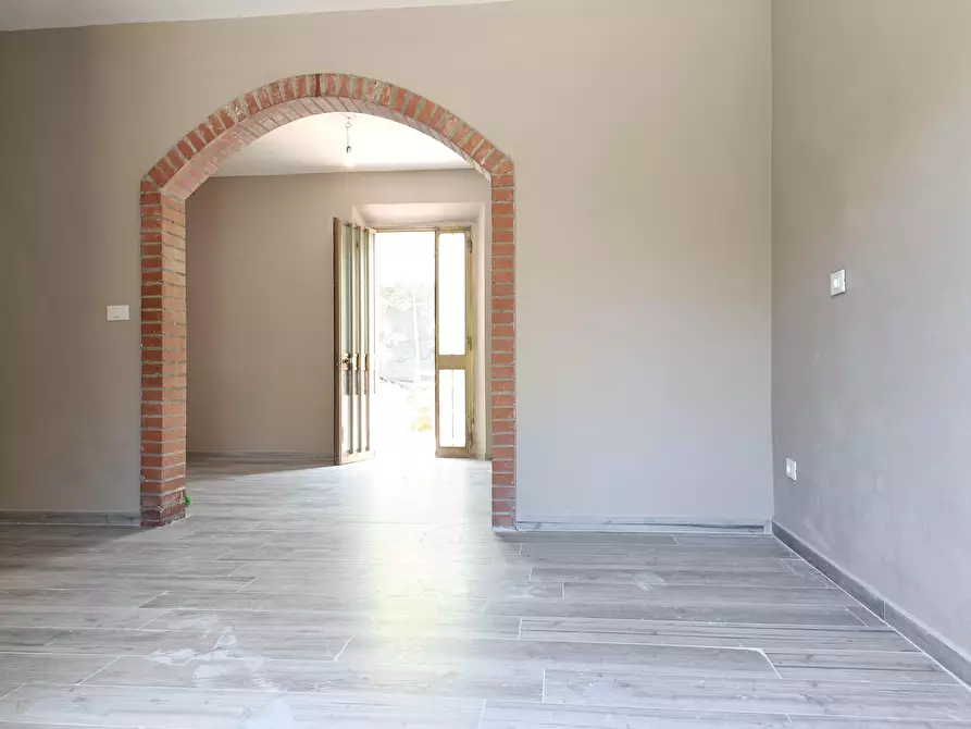 Immagine 11 di Villa in vendita  a Fucecchio