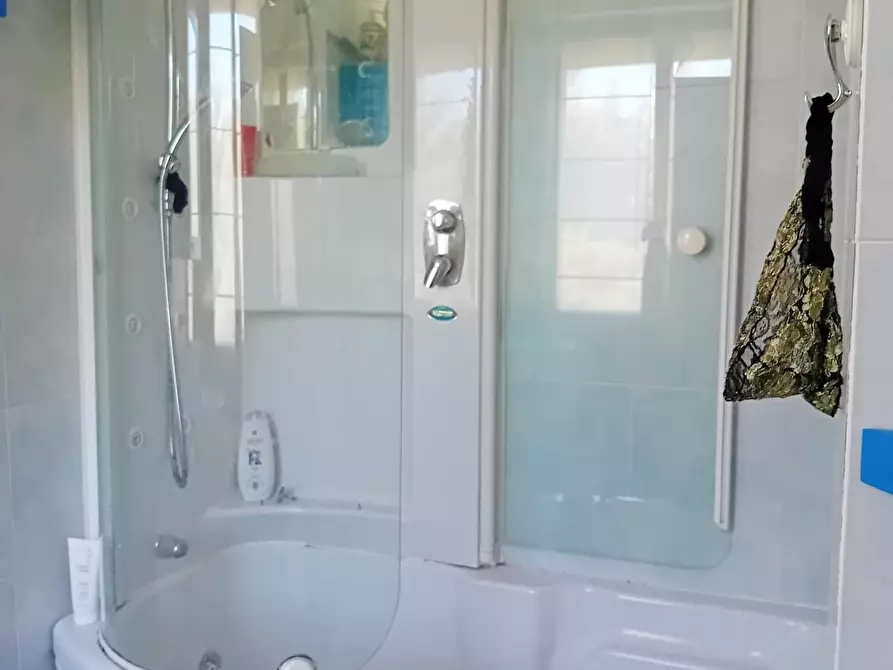 Immagine 12 di Appartamento in vendita  a Pisa