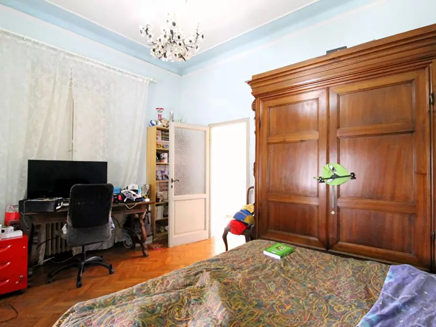 Immagine 27 di Villa in vendita  a Lucca