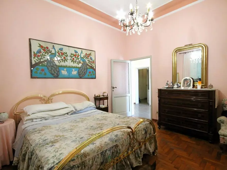 Immagine 19 di Villa in vendita  a Lucca