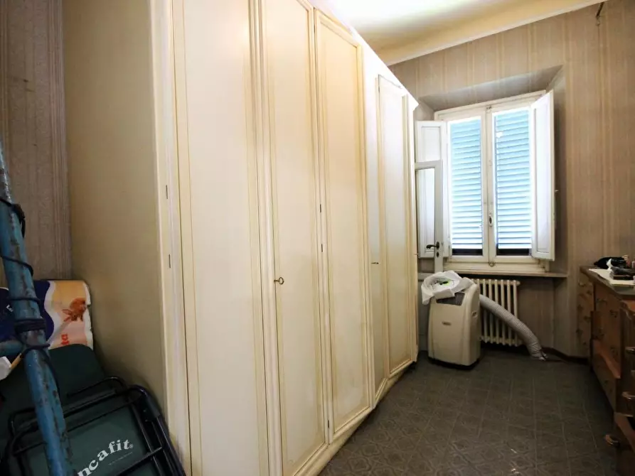 Immagine 29 di Villa in vendita  a Lucca