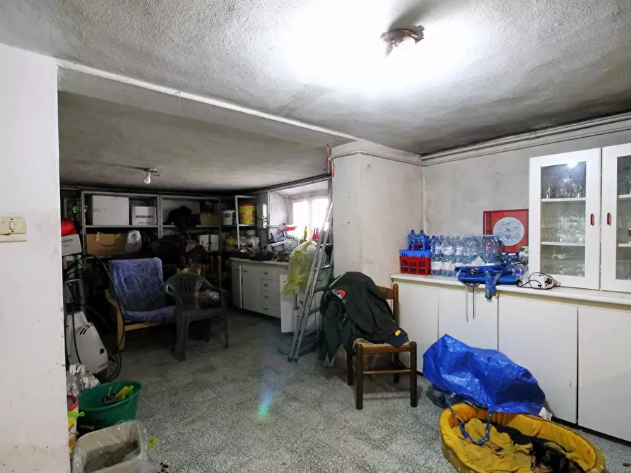 Immagine 32 di Villa in vendita  a Lucca