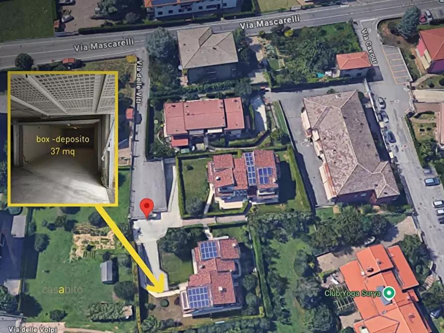 Immagine 1 di Garage in vendita  a Villa Di Serio