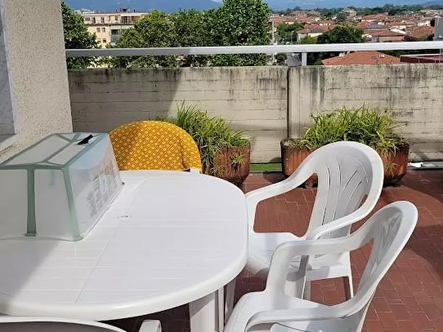 appartamento in vendita a Carrara in zona Marina di Carrara