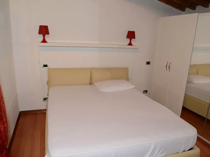 Immagine 15 di Appartamento in vendita  a Pisa