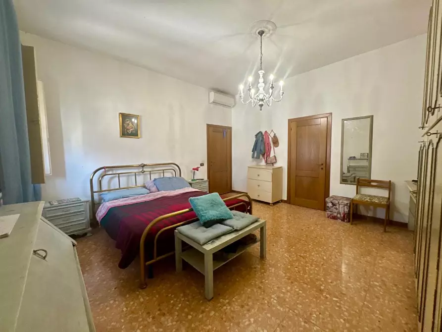 Immagine 41 di Appartamento in vendita  a Empoli