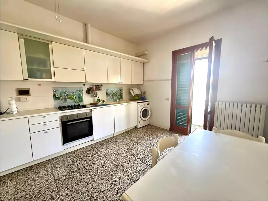 Immagine 21 di Appartamento in vendita  a Empoli