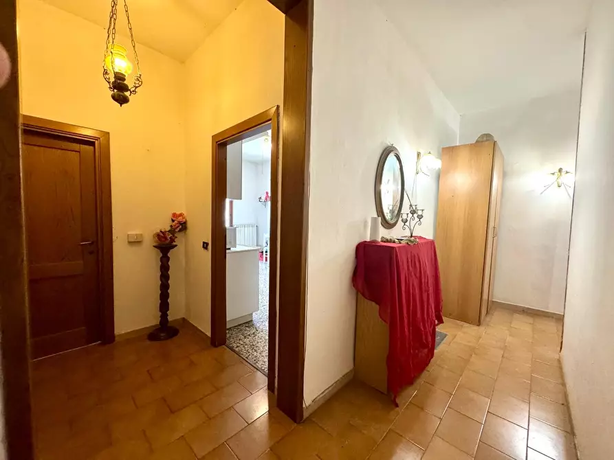 Immagine 11 di Appartamento in vendita  a Empoli