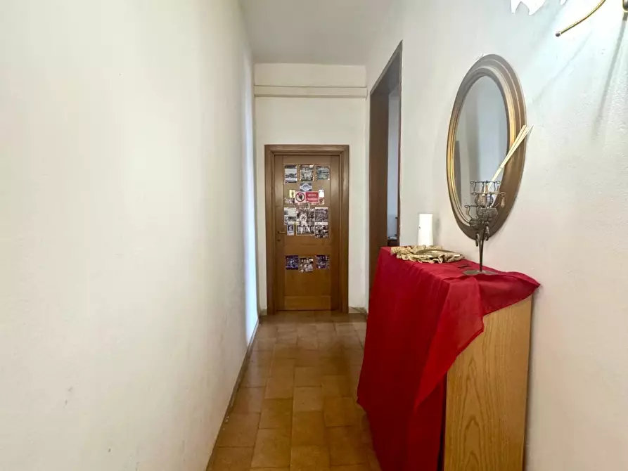 Immagine 24 di Appartamento in vendita  a Empoli