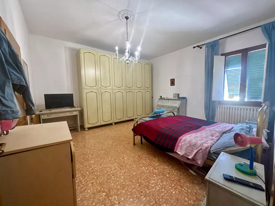 Immagine 37 di Appartamento in vendita  a Empoli