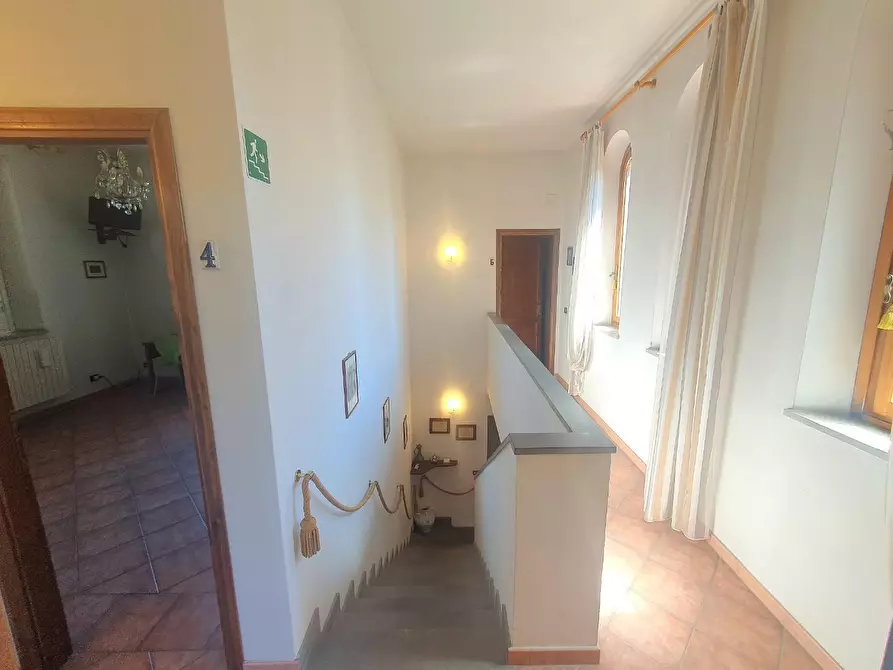 Immagine 21 di Villa in vendita  a Lucca