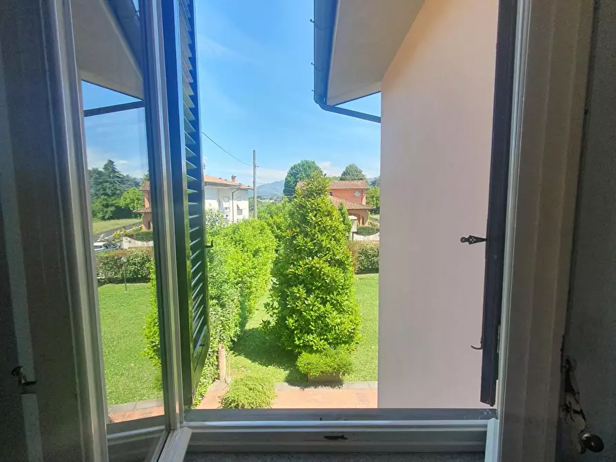 Immagine 31 di Villa in vendita  a Lucca
