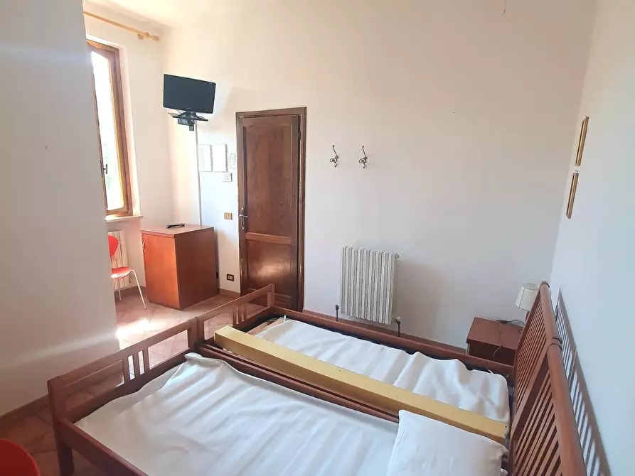 Immagine 25 di Villa in vendita  a Lucca