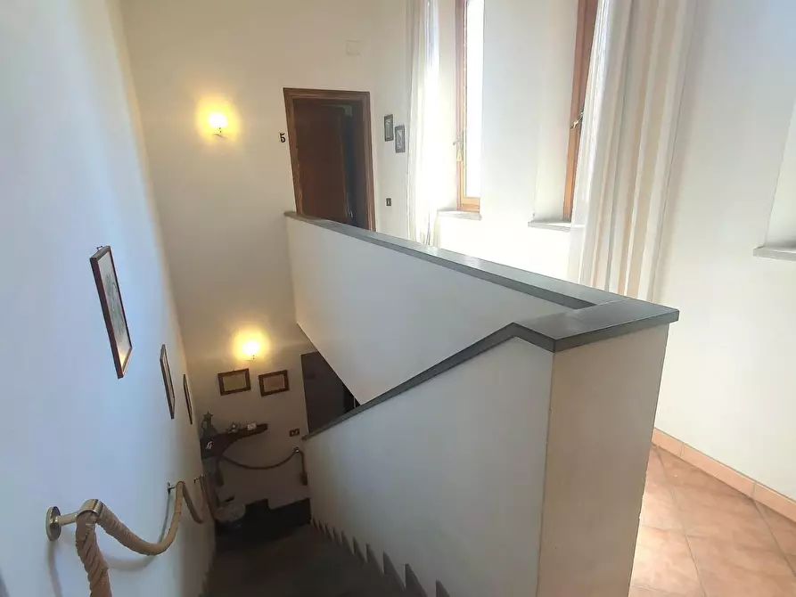 Immagine 19 di Villa in vendita  a Lucca