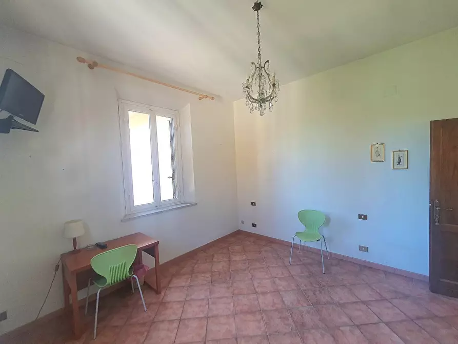 Immagine 29 di Villa in vendita  a Lucca