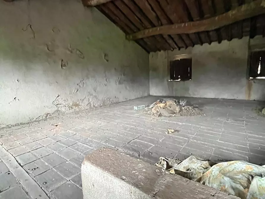 Immagine 17 di Casa semindipendente in vendita  a Capannori