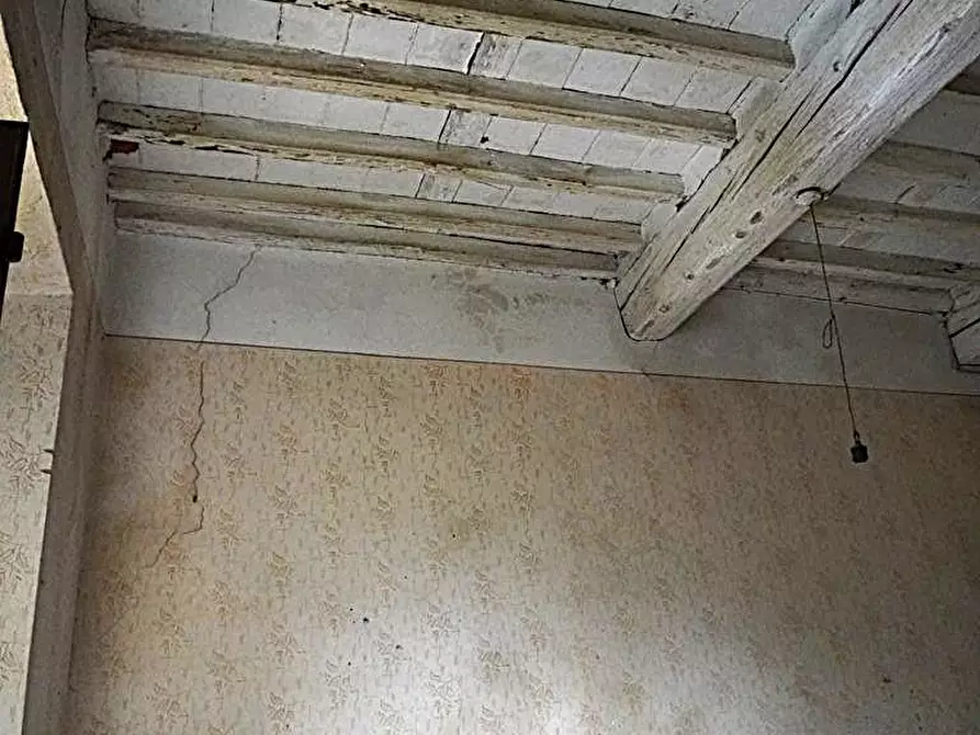 Immagine 13 di Casa semindipendente in vendita  a Capannori