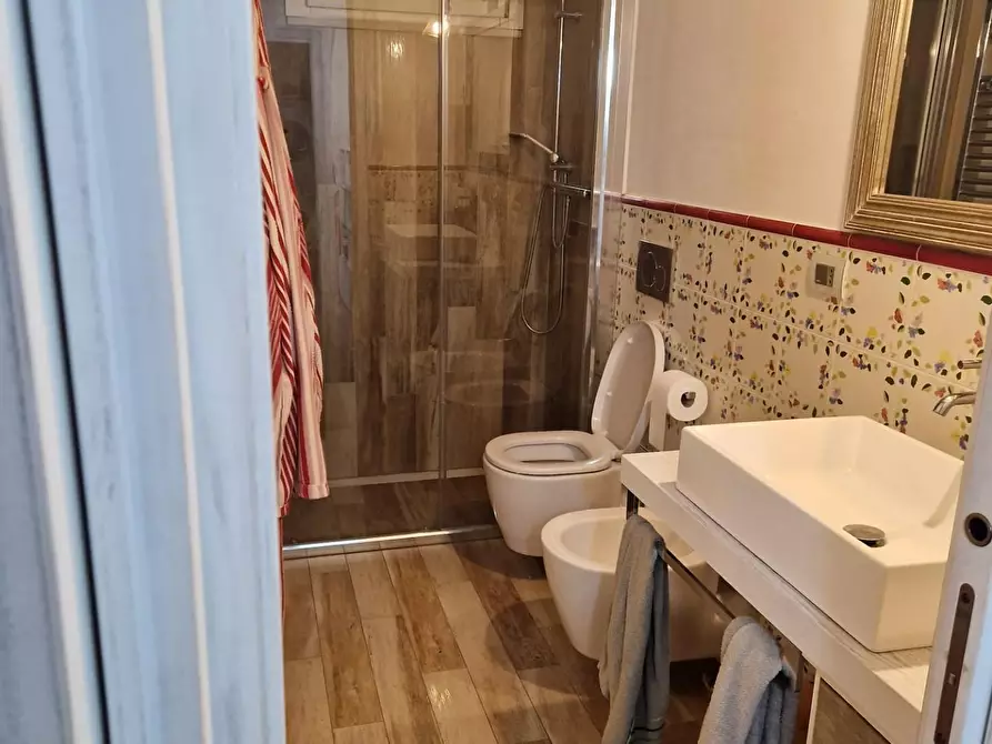 Immagine 7 di Appartamento in vendita  a Siena