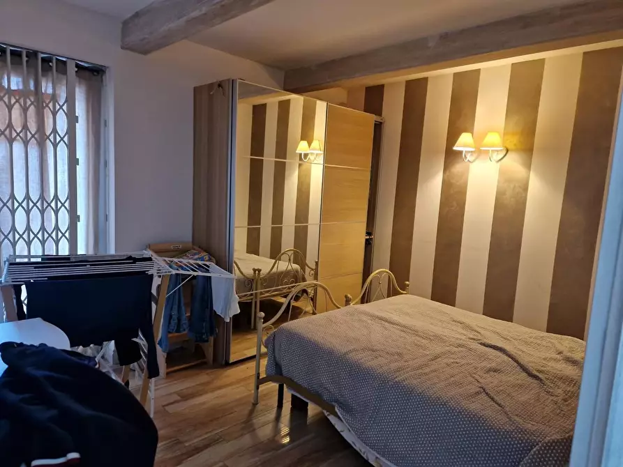 Immagine 3 di Appartamento in vendita  a Siena